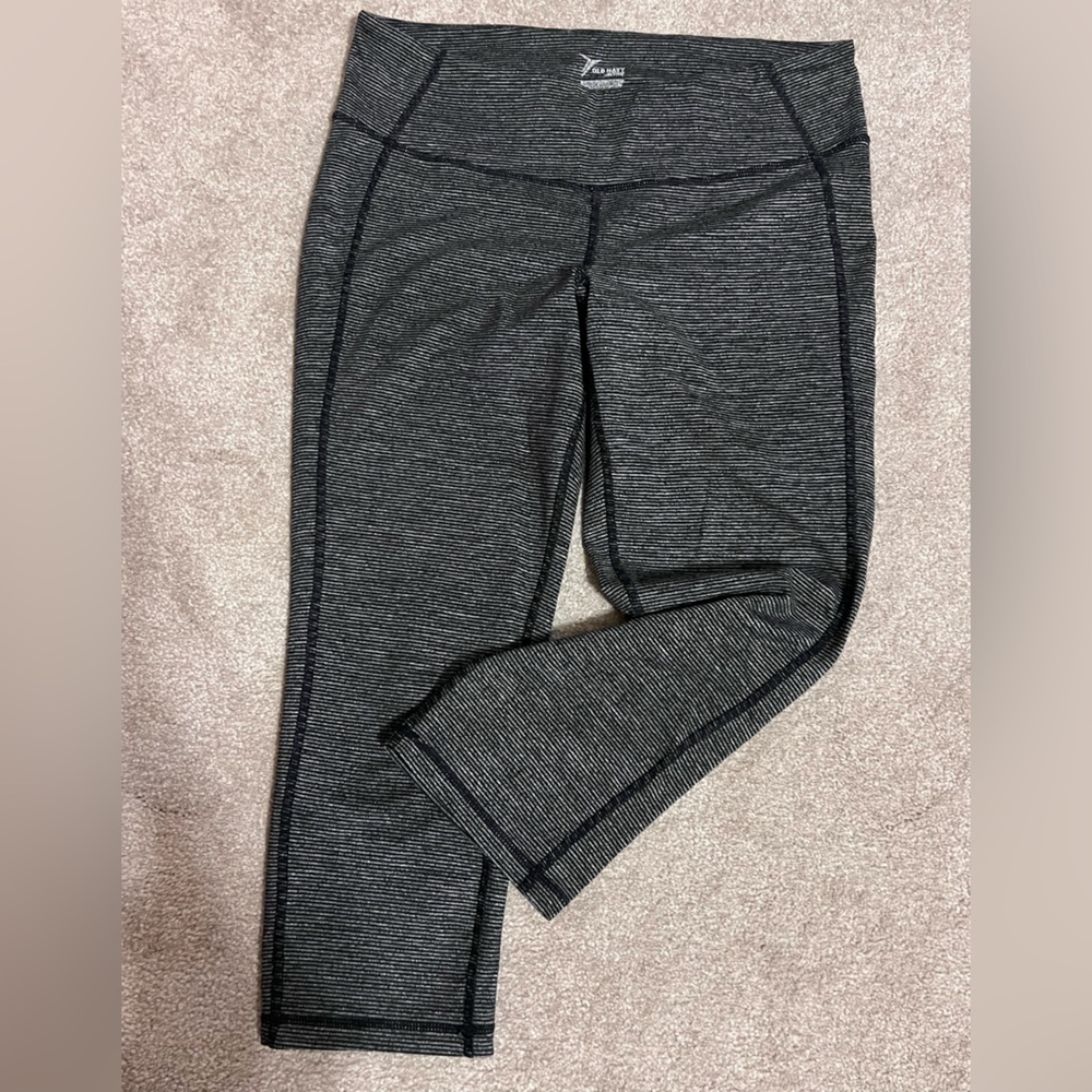 💕Old Navy Cropped Leggings